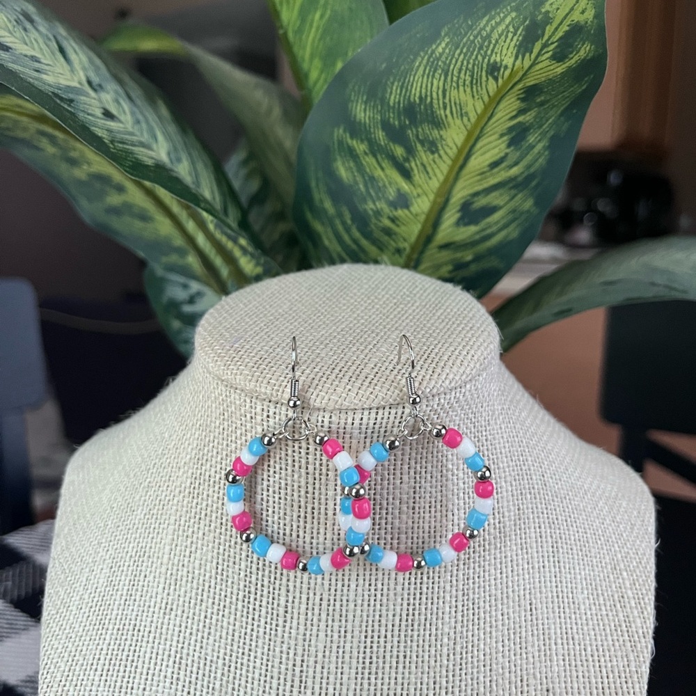 🌸Handmade Earrings 🌸 - Picture 9 of 10